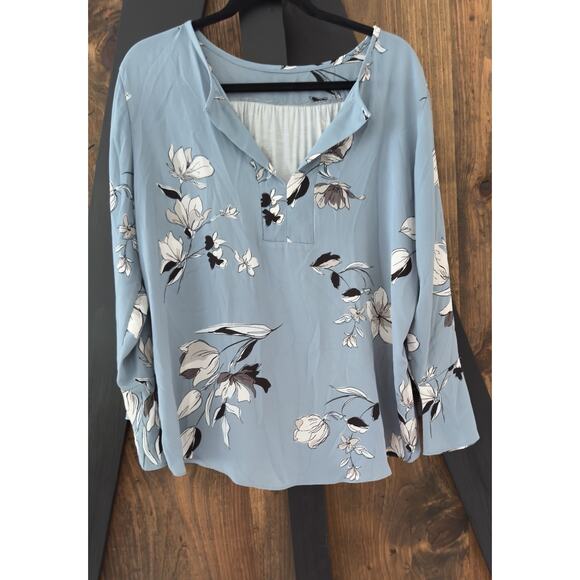 Loft Mixed Media Long Bell Sleeve Split Neck Floral blouse Size XL - Picture 1 of 7